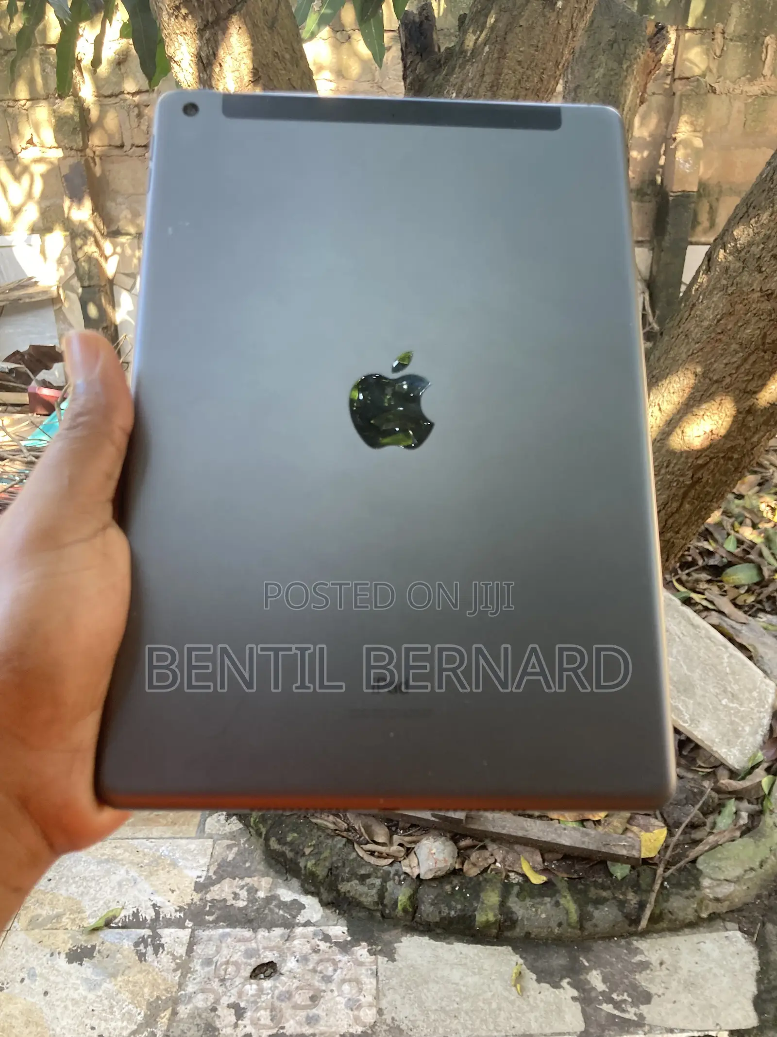 Apple iPad 10.2 (2019) 32 GB Gray