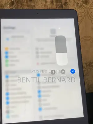 Apple iPad 10.2 (2019) 32 GB Gray