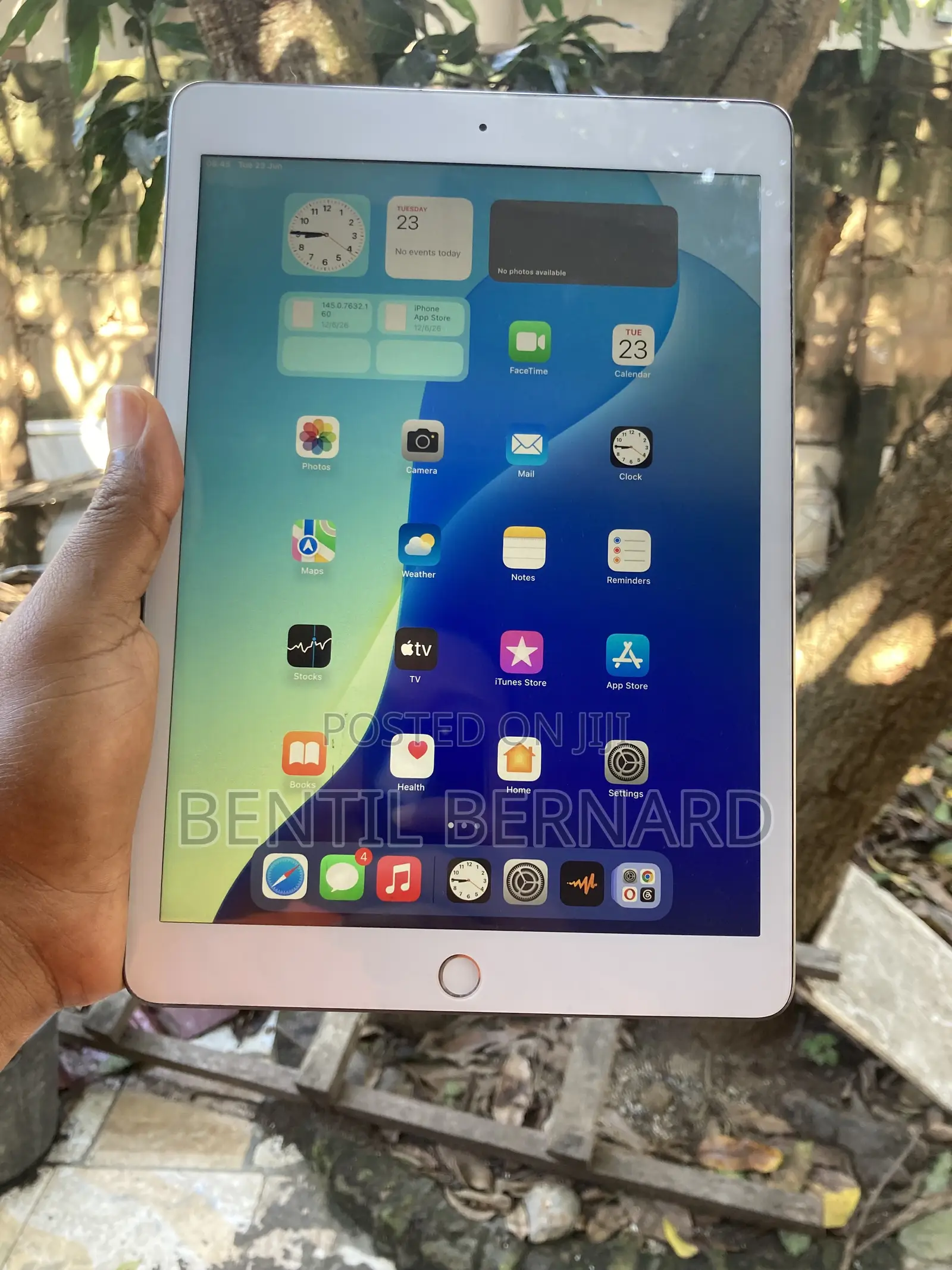 Apple iPad 10.2 (2019) 32 GB Gray