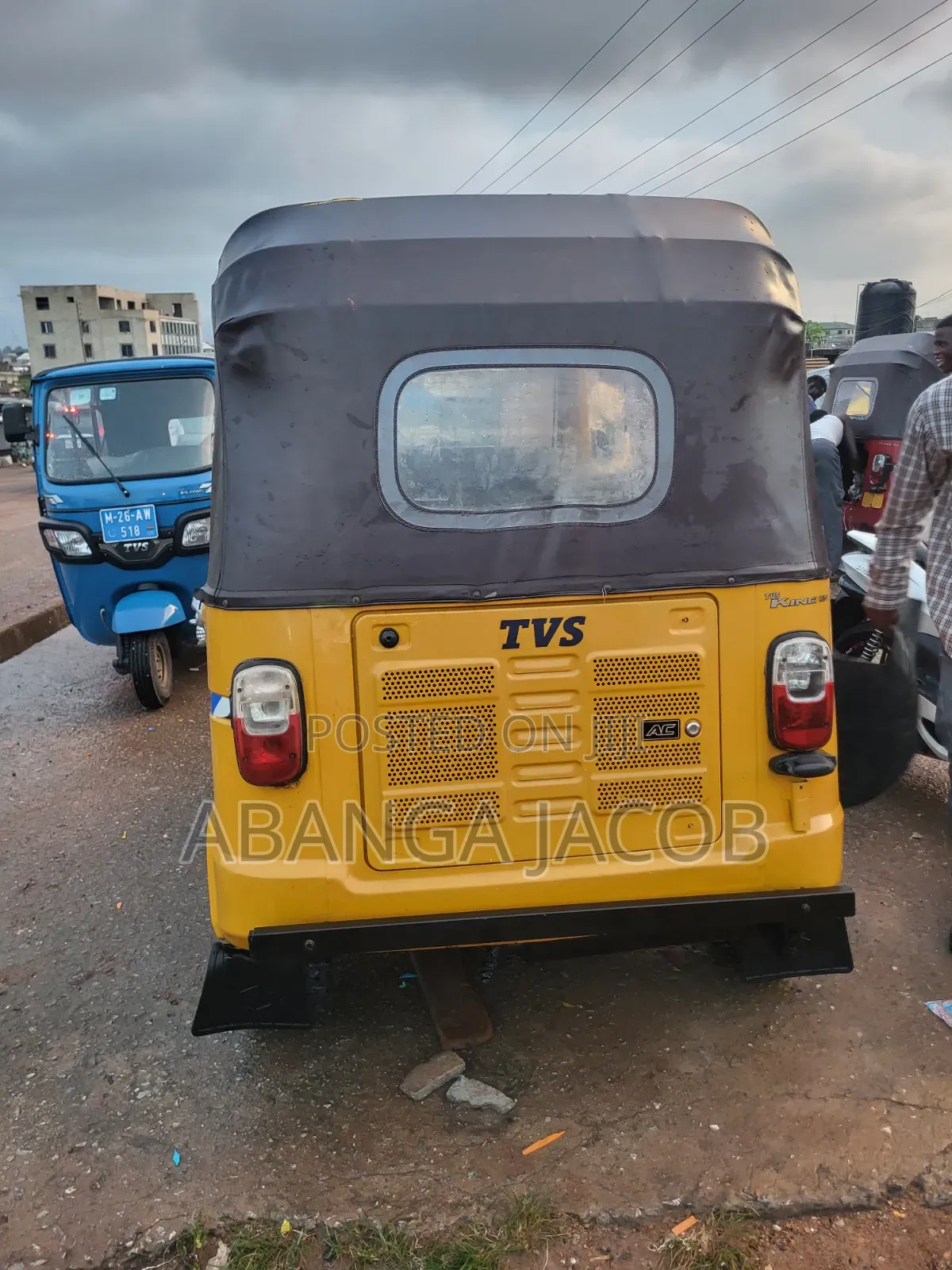 TVS King Deluxe Plus iTouch Start 2024 Yellow