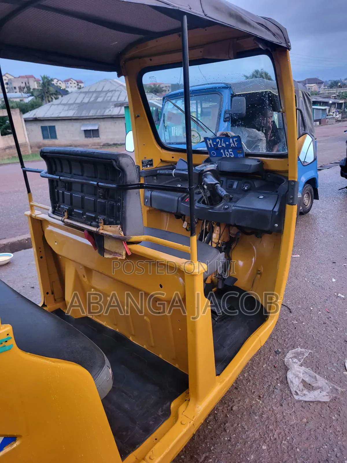 TVS King Deluxe Plus iTouch Start 2024 Yellow
