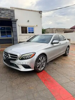 Mercedes-Benz C300 2020 Silver