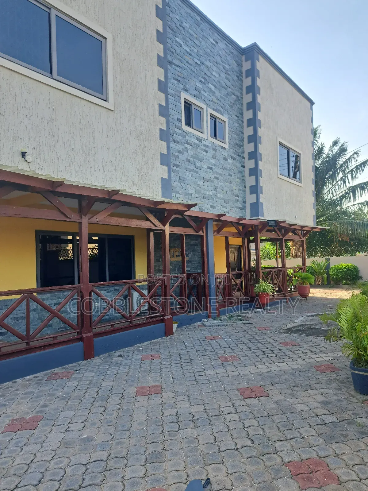 3bdrm Apartment in GREDA Estate for rent