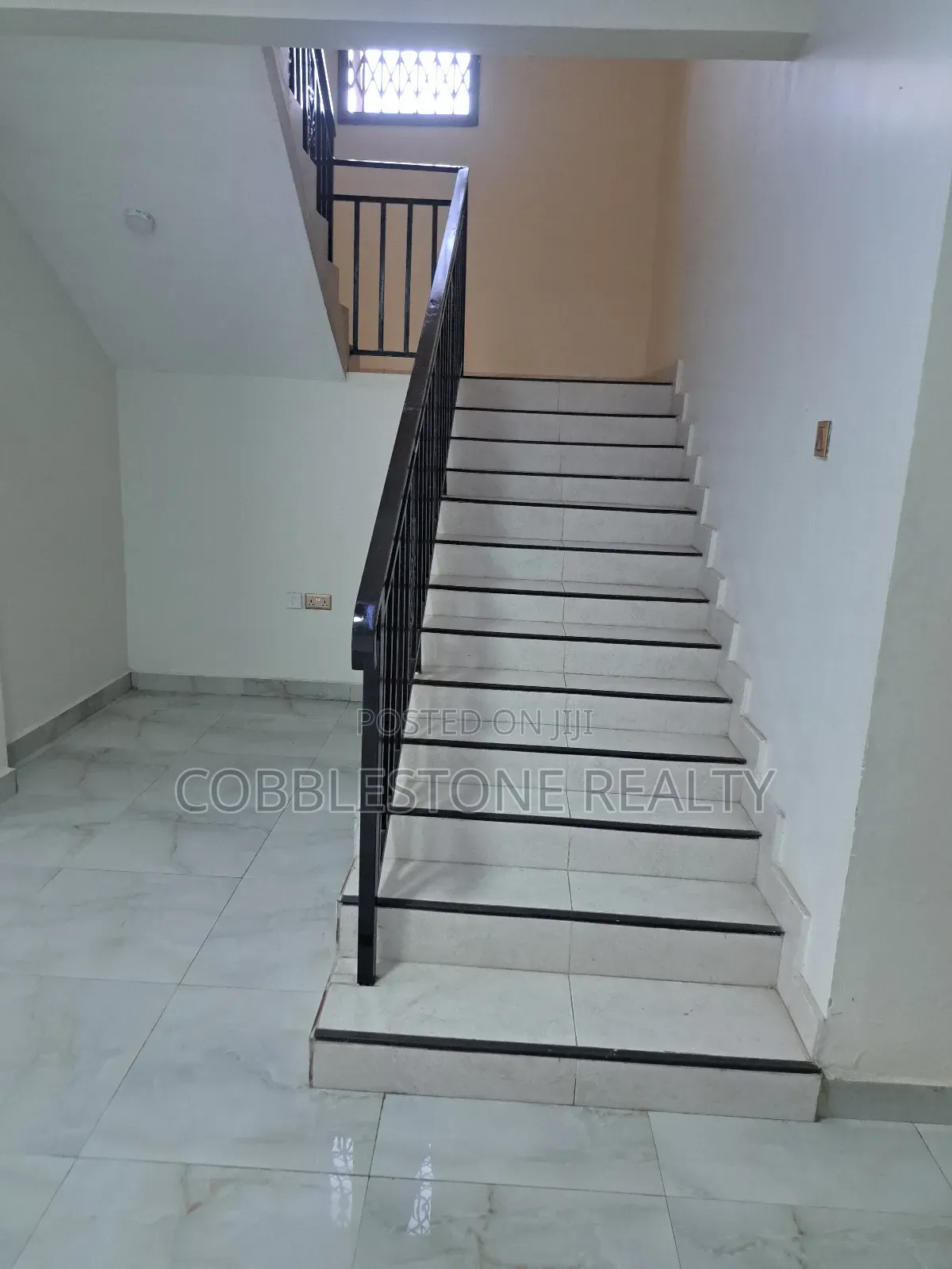 3bdrm Apartment in GREDA Estate for rent