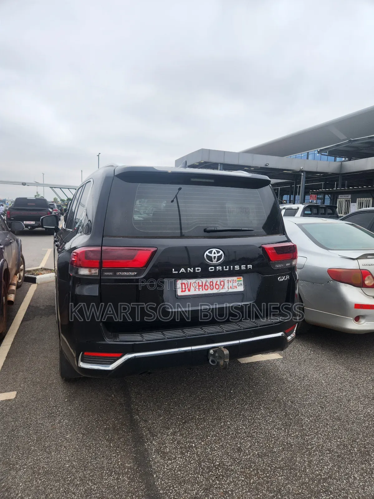 Toyota Land Cruiser LC300 2024 Black