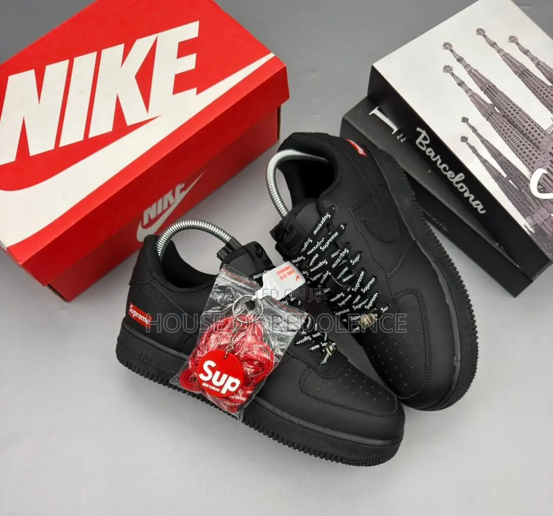 Supreme X Nike Air Force 1 Low Box Logo Sneakers