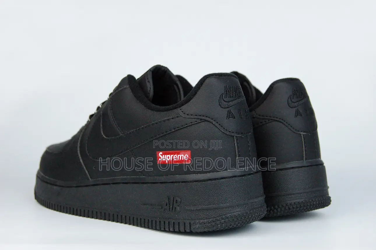 Supreme X Nike Air Force 1 Low Box Logo Sneakers