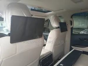 Toyota Land Cruiser 76 Series 2024 White