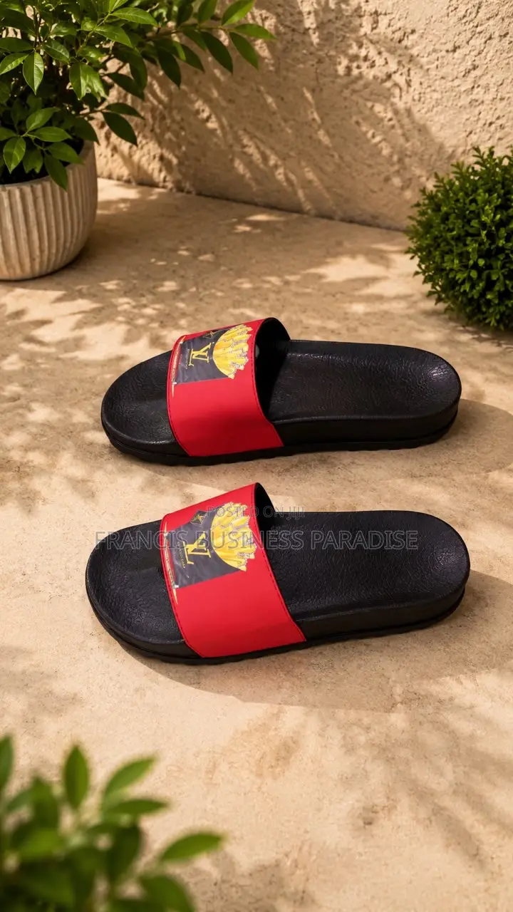 High-Quality Leather Flat Sandals - Men/Women