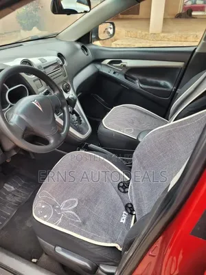 Pontiac Vibe 2009 Red