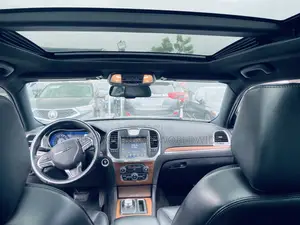 Chrysler 300C Base AWD 2016 White
