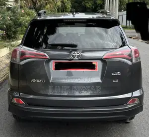 Toyota RAV4 2017 Gray