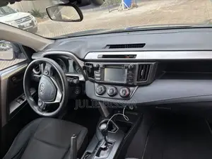 Toyota RAV4 2017 Gray