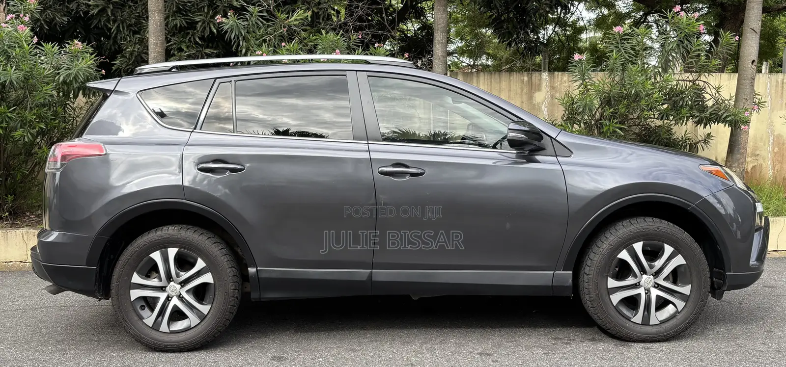 Toyota RAV4 2017 Gray