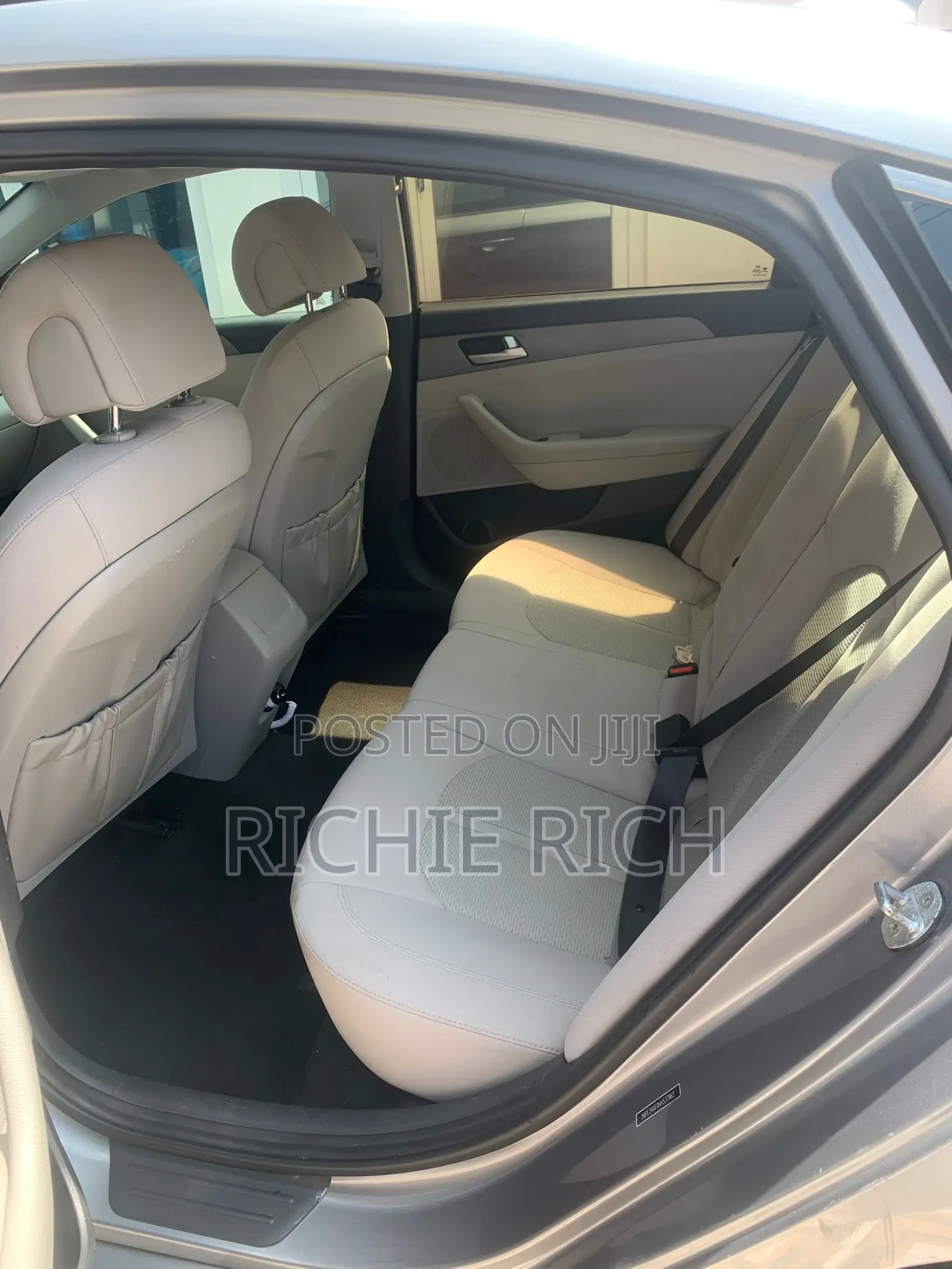 Hyundai Sonata Base Sedan FWD (2.4L 4cyl 6A) 2017 Gray