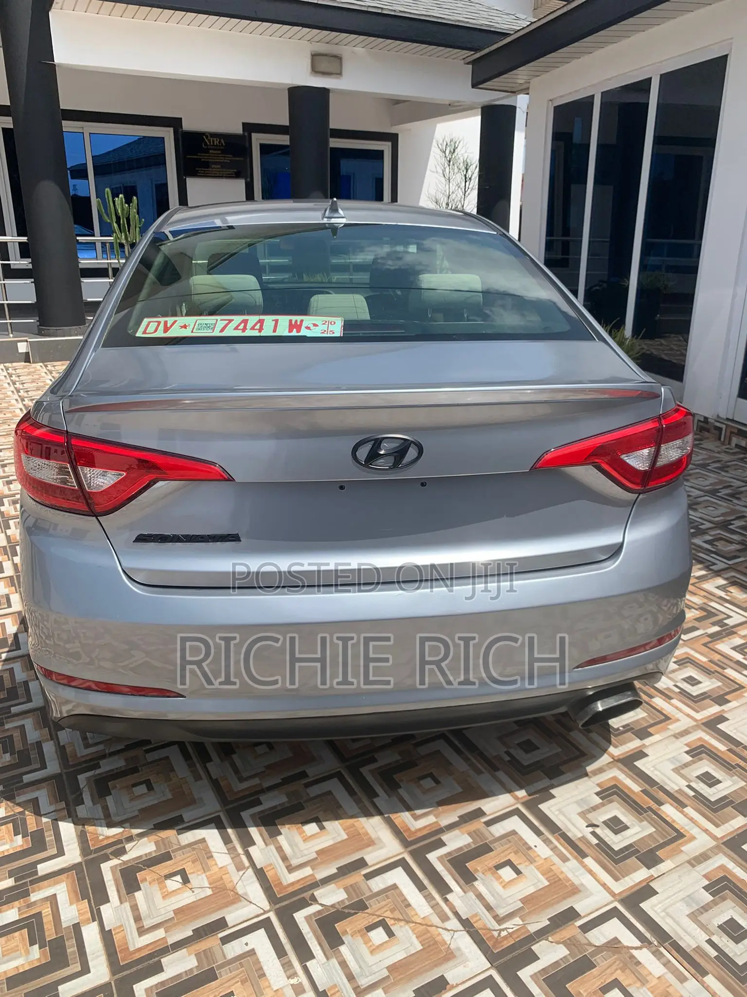 Hyundai Sonata Base Sedan FWD (2.4L 4cyl 6A) 2017 Gray