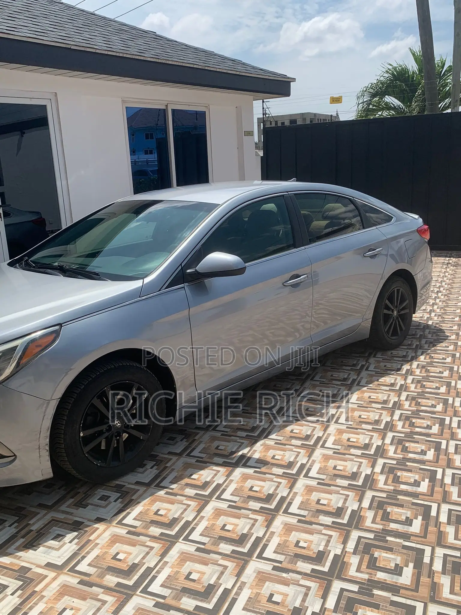 Hyundai Sonata Base Sedan FWD (2.4L 4cyl 6A) 2017 Gray