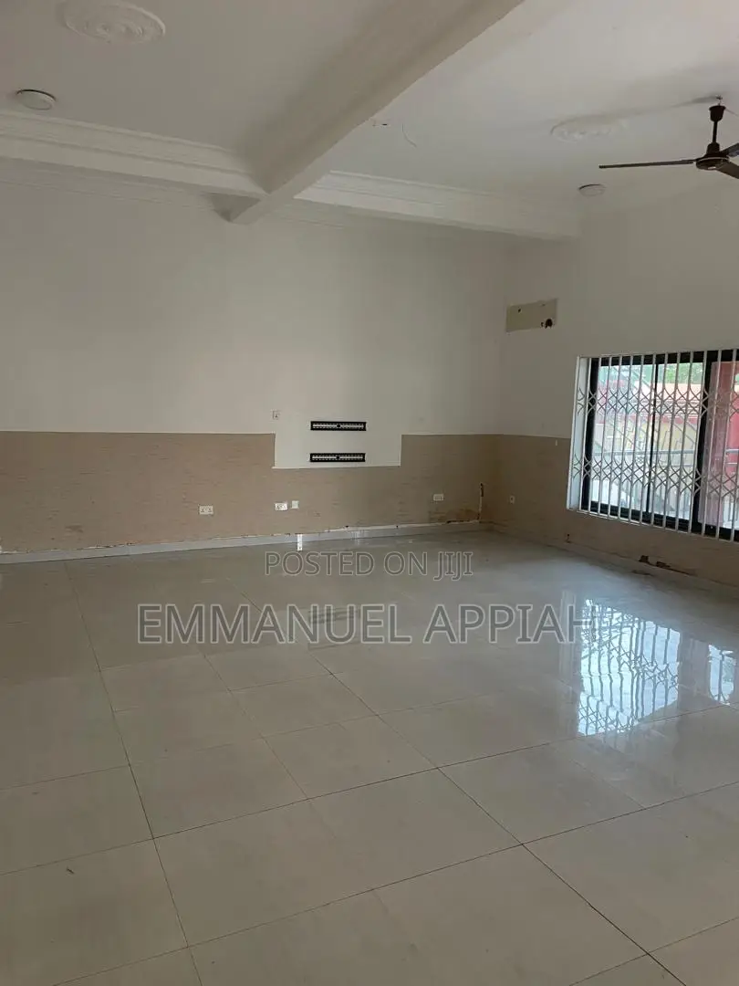 4bdrm House in Awoshei Joecat, Awoshie for rent