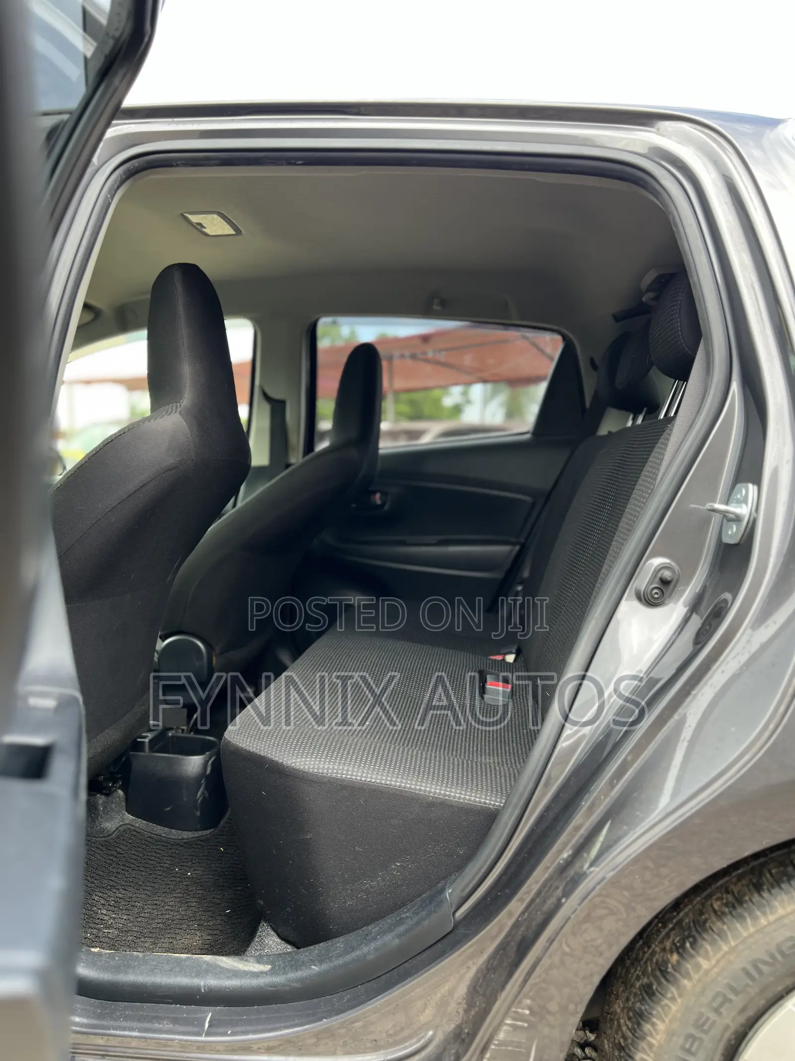 Toyota Vitz 1.3 FWD 5dr 2016
