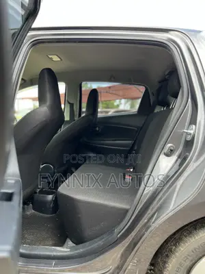 Toyota Vitz 1.3 FWD 5dr 2016
