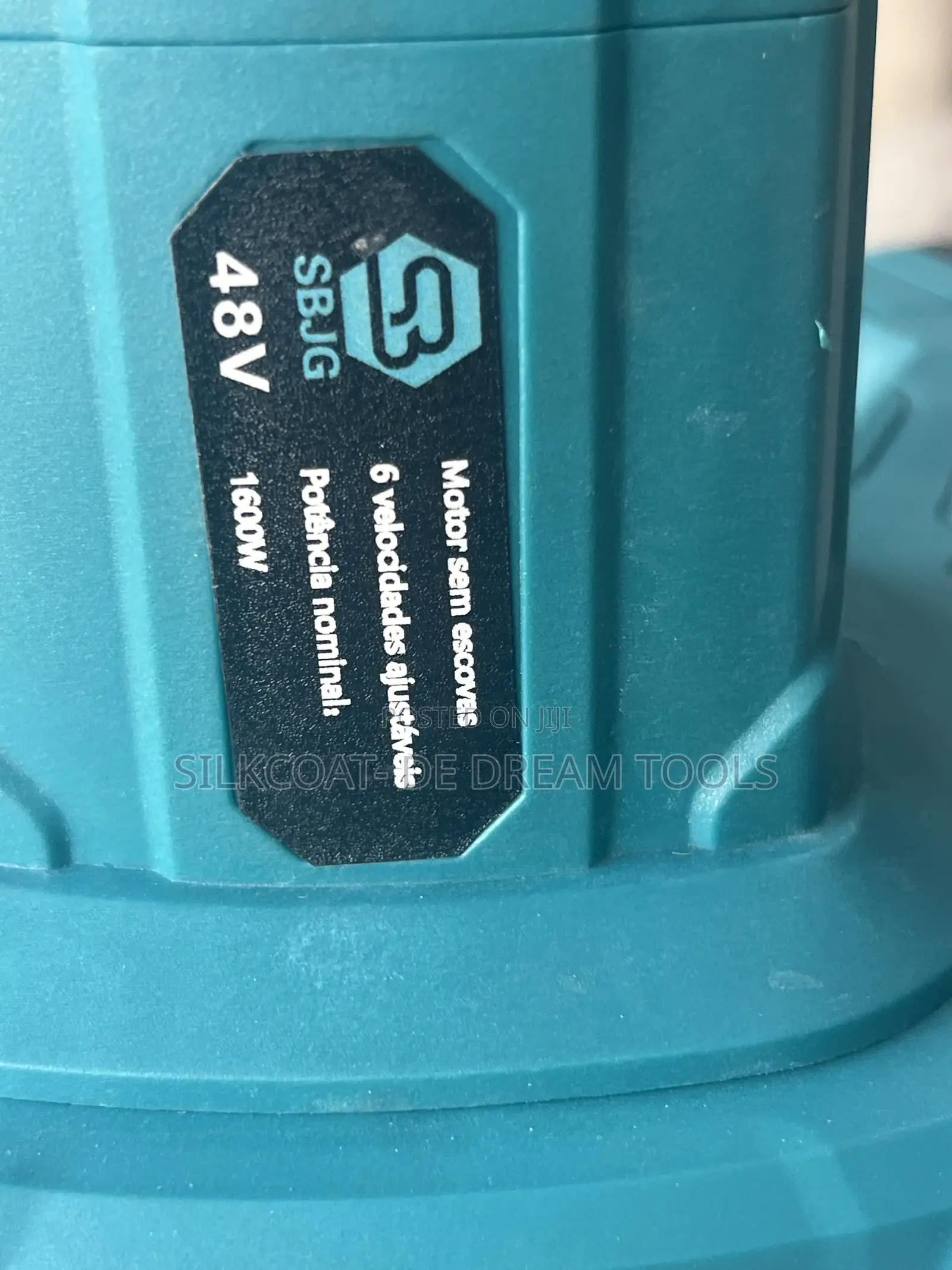 Graffiato and Paint Mixing Machine