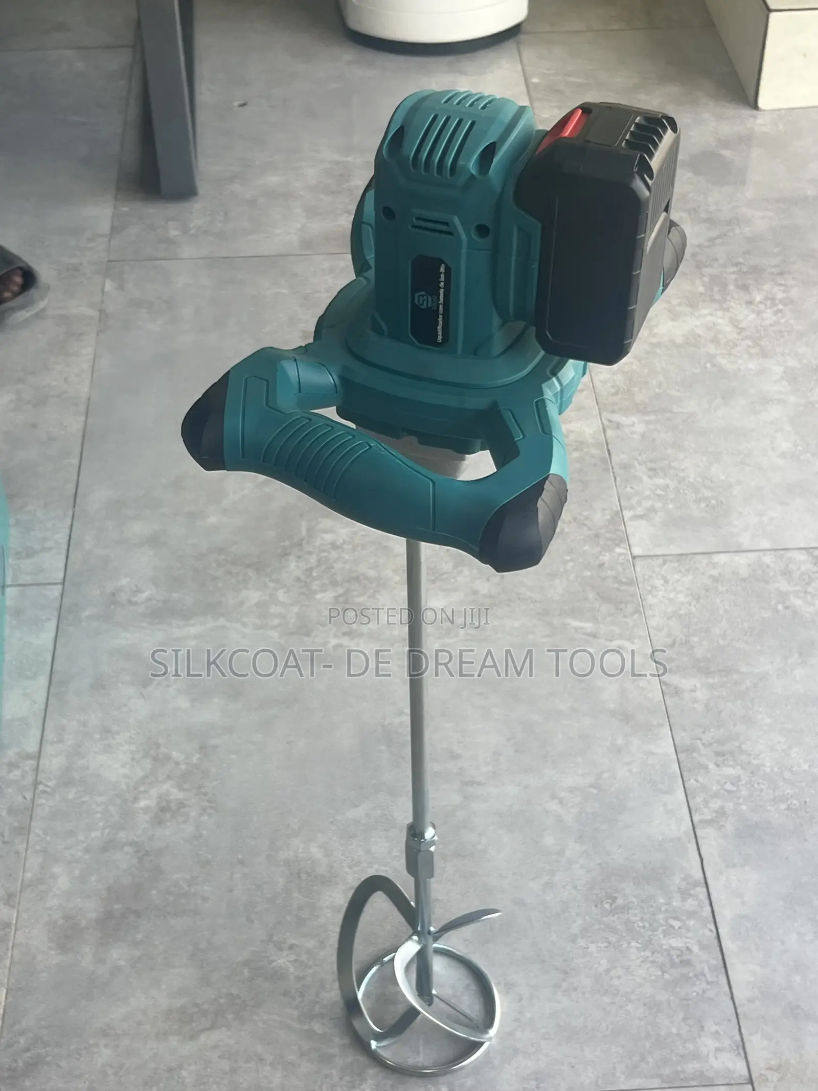 Graffiato and Paint Mixing Machine