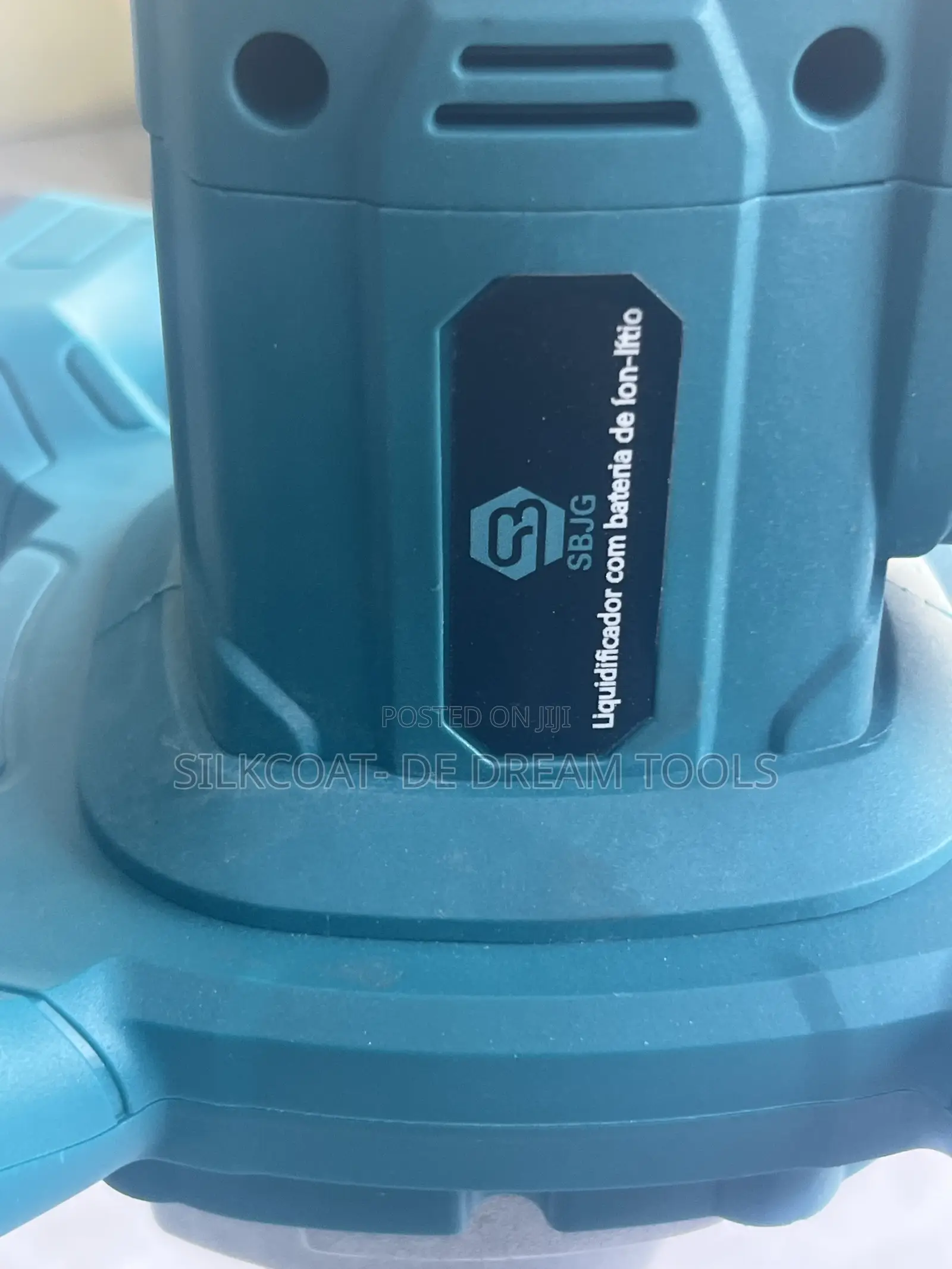 Graffiato and Paint Mixing Machine