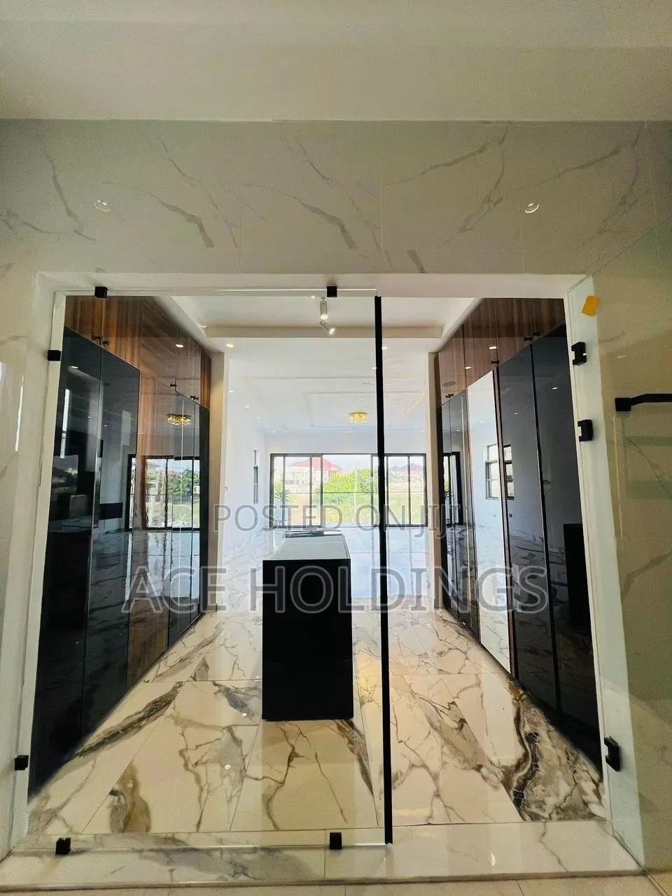 4bdrm Mansion in East Legon Hills for sale