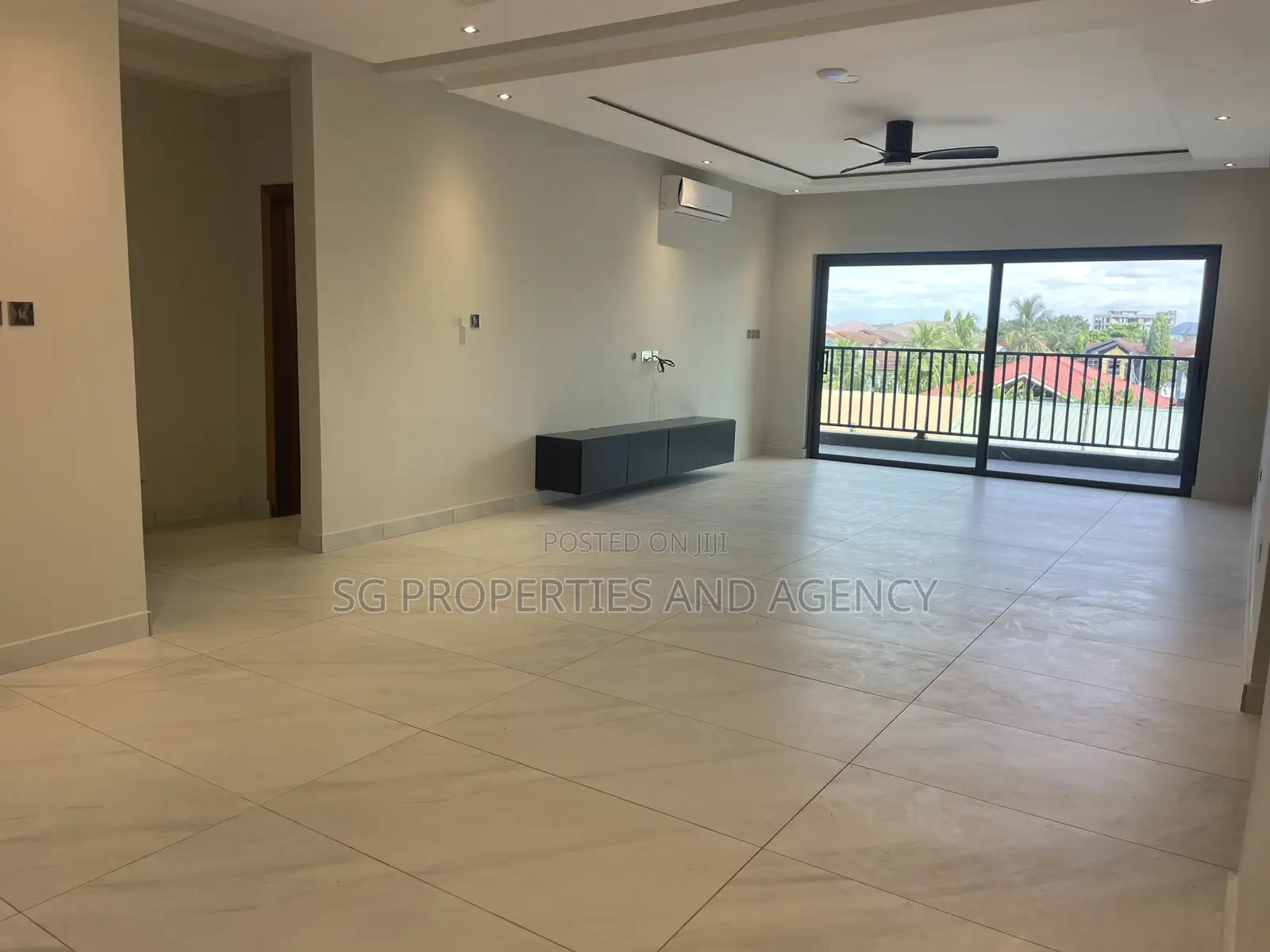 2bdrm Apartment in Batsonaa, Baatsona Total for rent