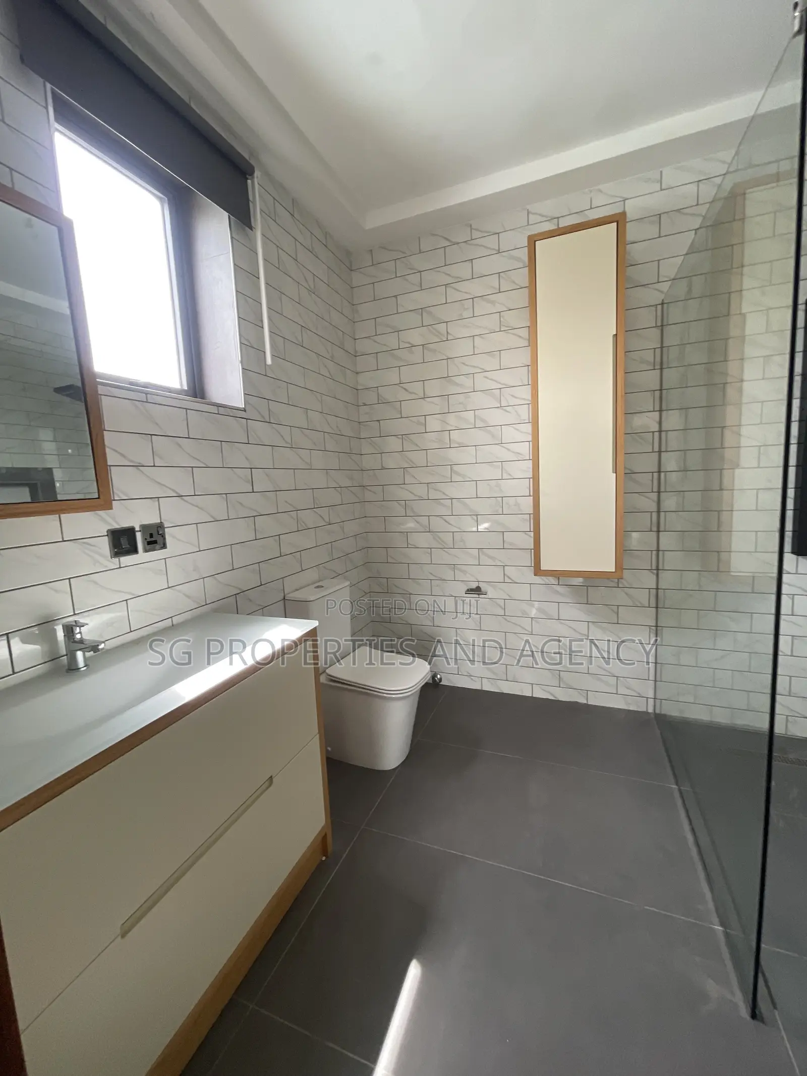 2bdrm Apartment in Batsonaa, Baatsona Total for rent