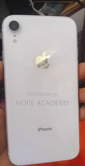 Apple iPhone XR 64 GB White