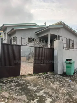 3bdrm House in Last Stop Area, Police Station for sale