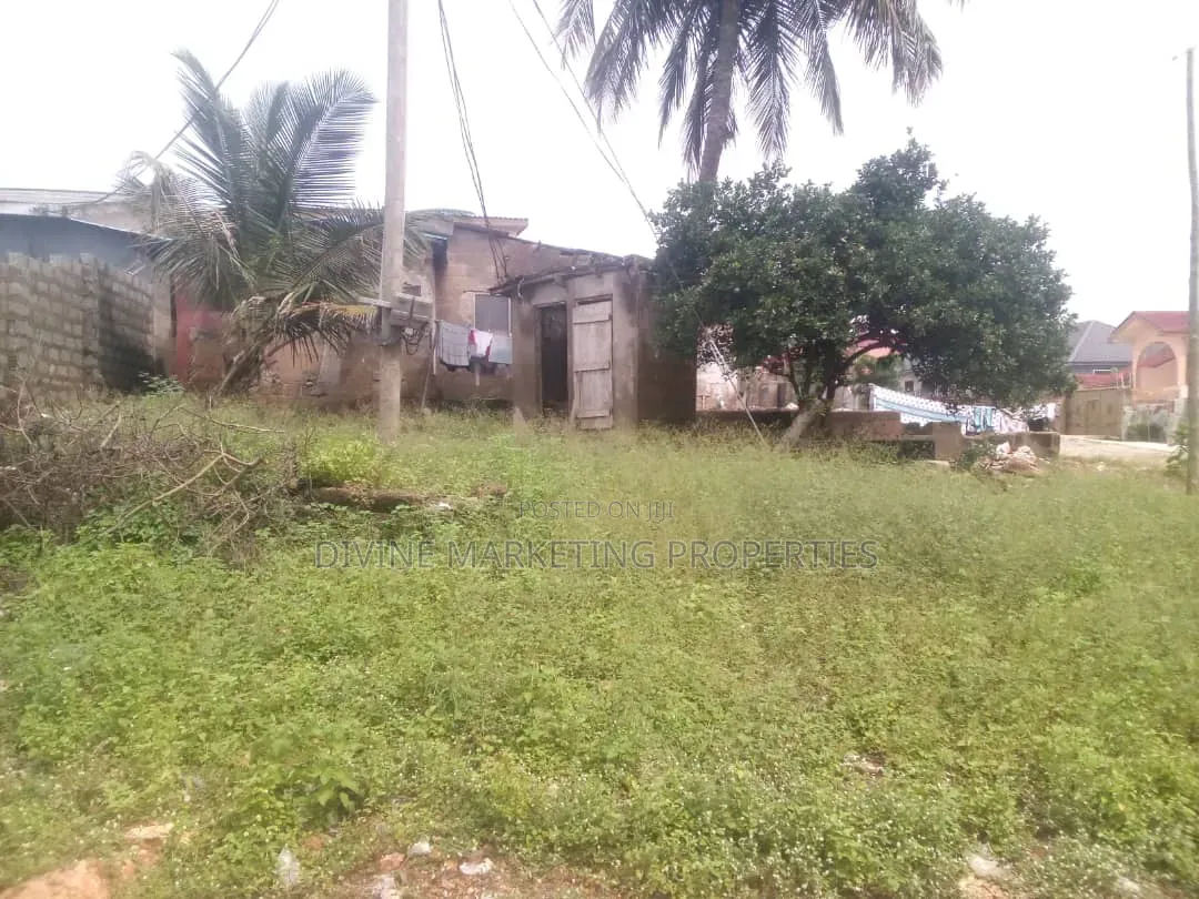 3bdrm House in Last Stop Area, Police Station for sale