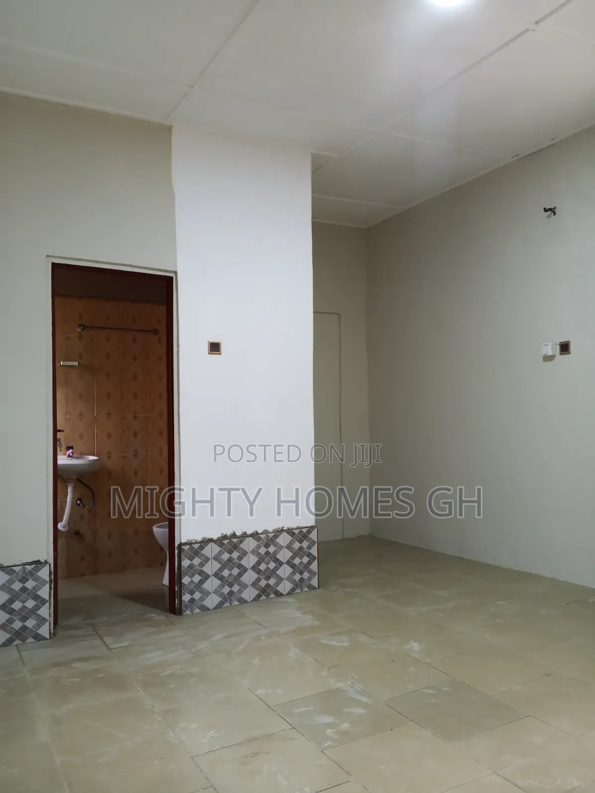Studio Apartment in Mighty Homes, Bluetop Estate for rent