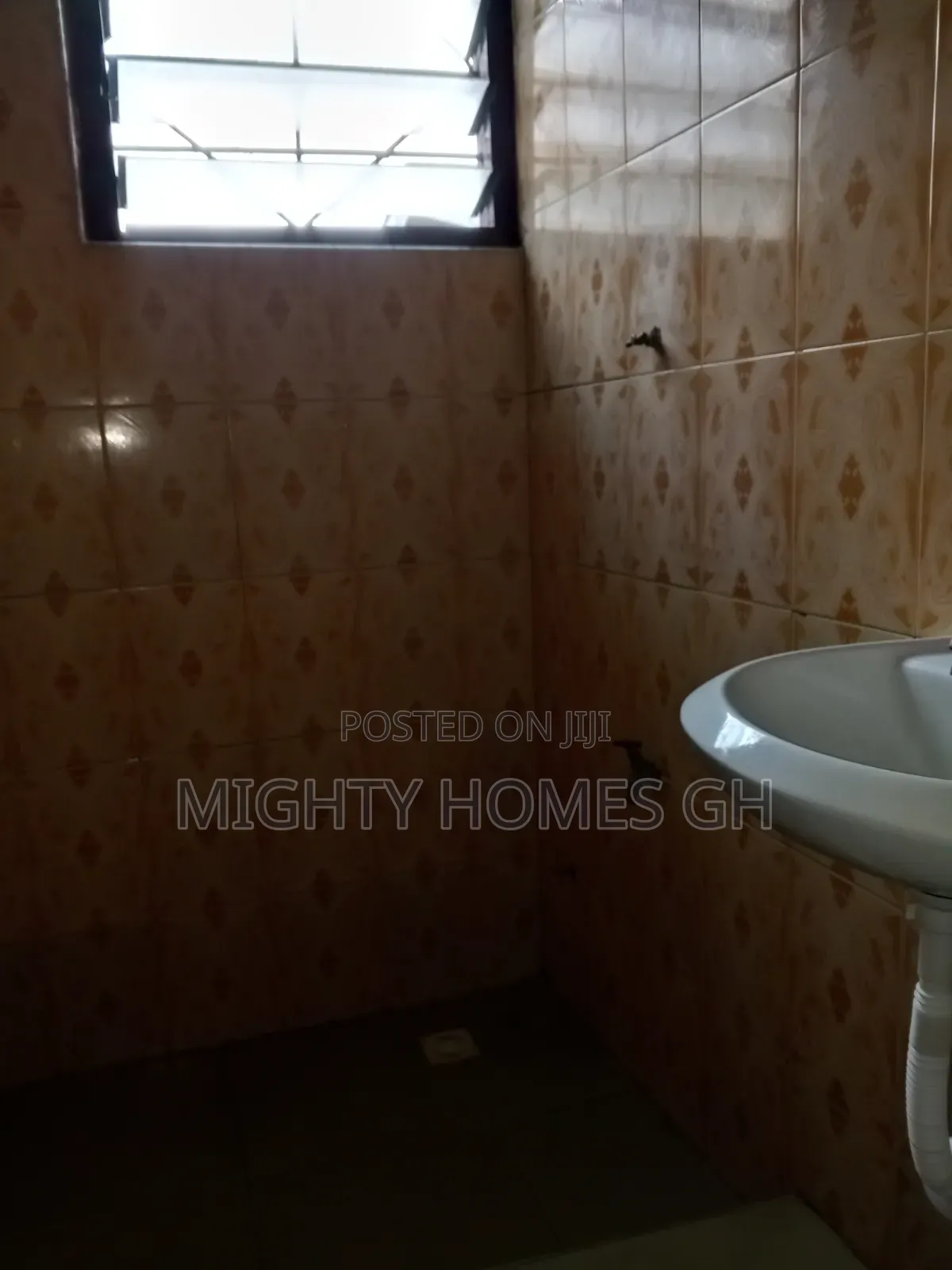 Studio Apartment in Mighty Homes, Bluetop Estate for rent