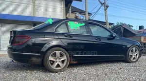Mercedes-Benz C350 2010 Blue