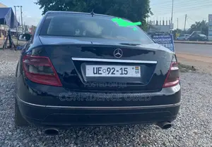 Mercedes-Benz C350 2010 Blue