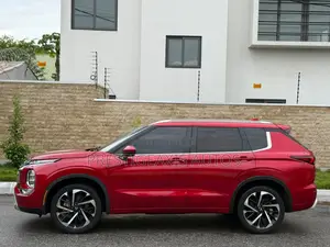 Mitsubishi Outlander SEL 2024 Red