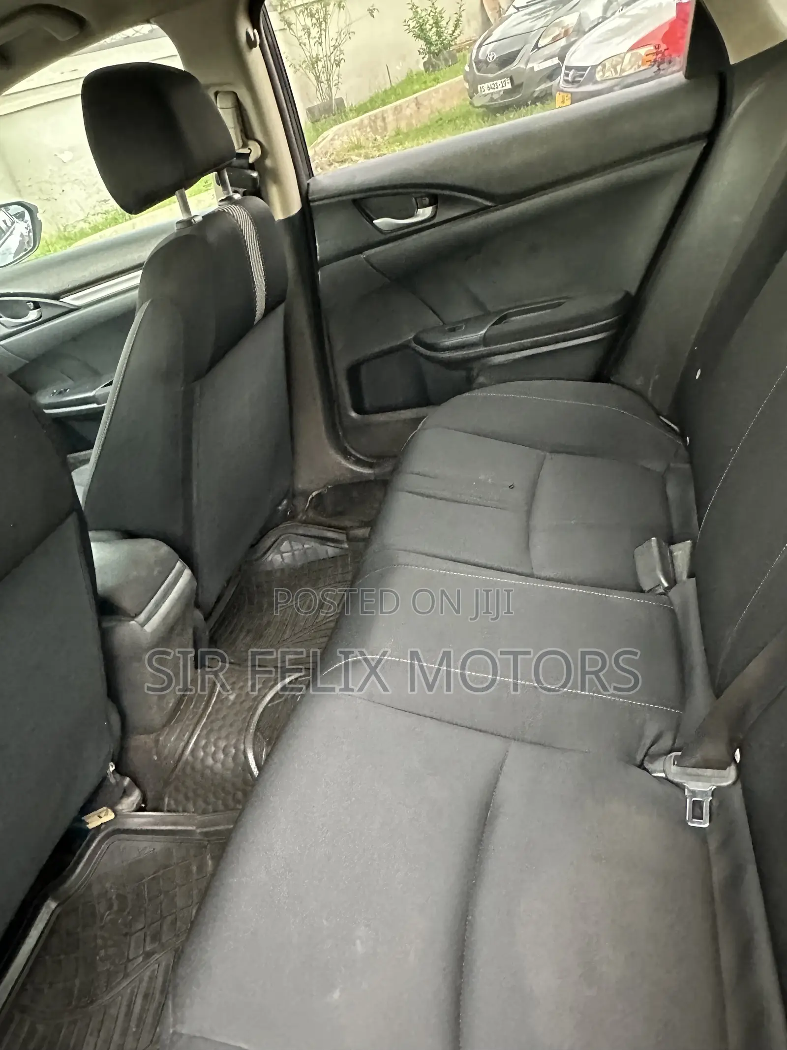 Honda Civic EX 4dr Sedan (2.0L 4cyl) 2017 Gray