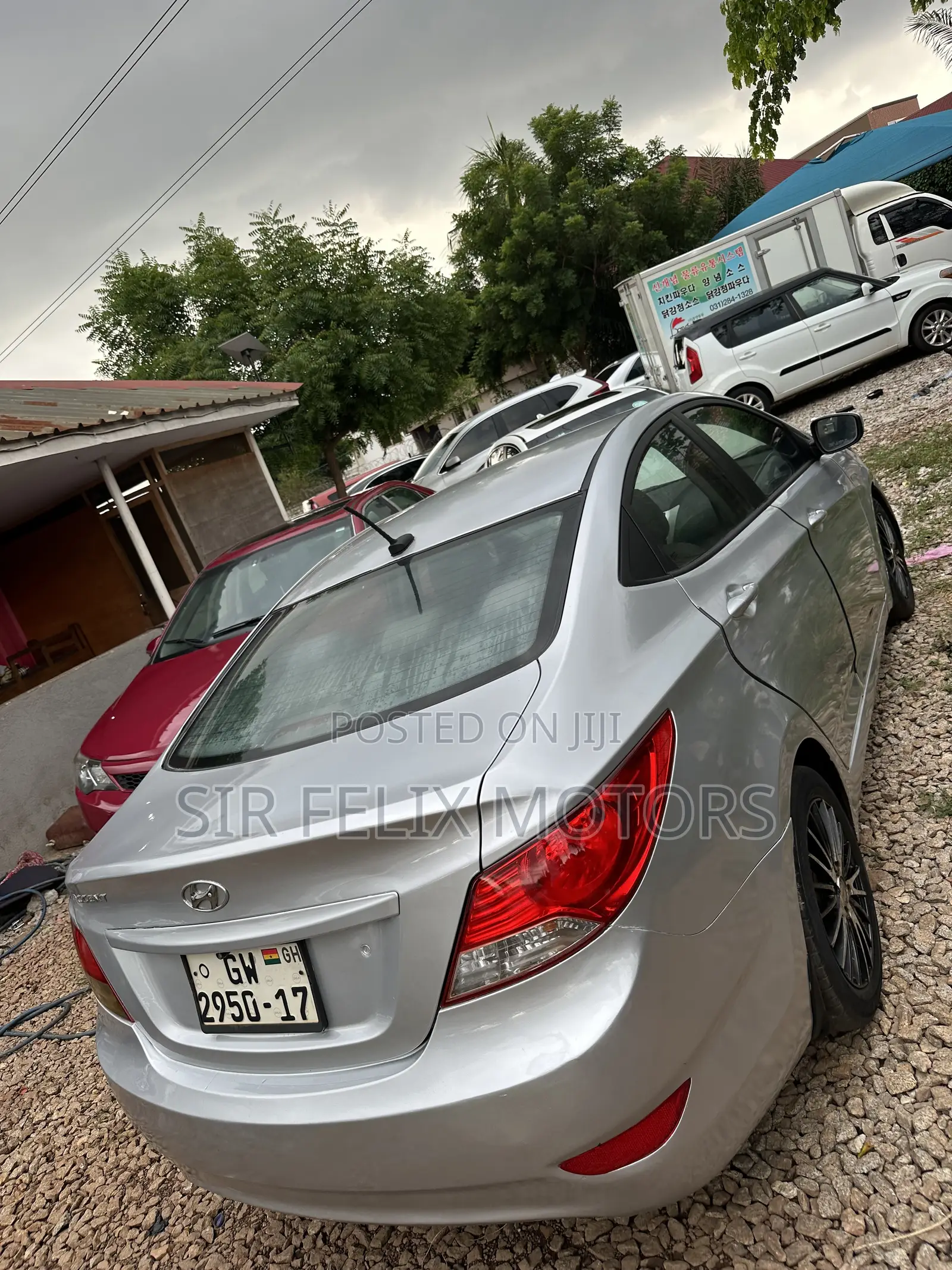 Hyundai Accent SE 2013 Silver