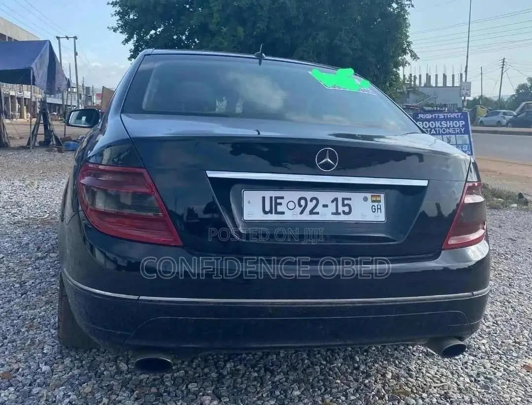 Mercedes-Benz C350 2010 Blue