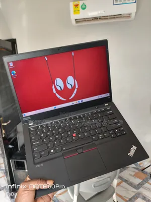 Laptop Lenovo ThinkPad T14s Gen 2 16GB Intel Core i7 SSD 256GB