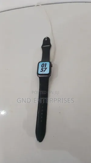 Apple Watch Series 4 Nike Edition 40-Mm