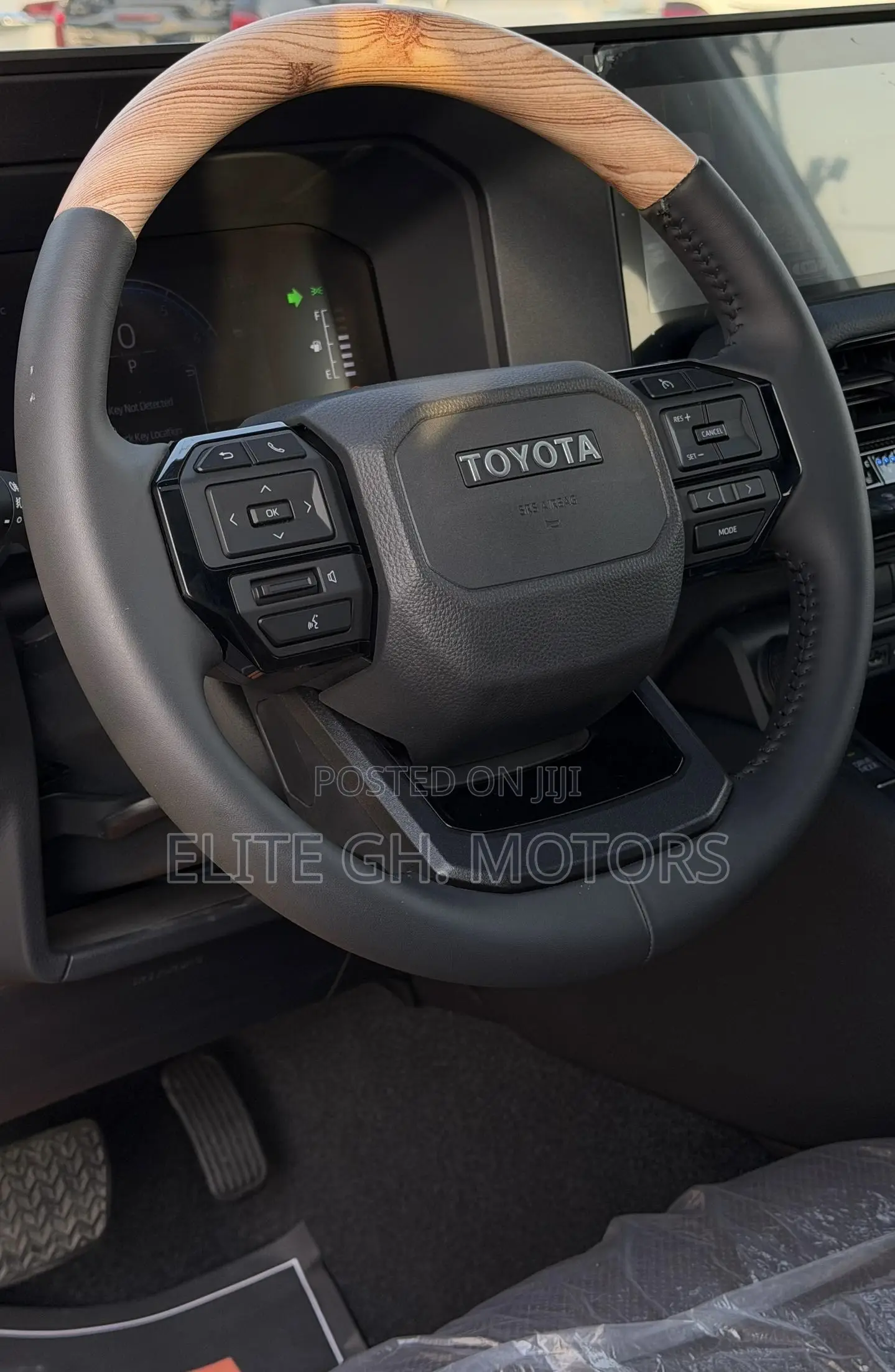 New Toyota Land Cruiser Prado 2025 White