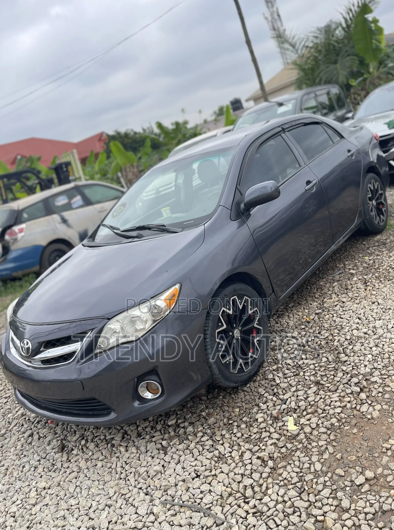 Toyota Corolla LE 4dr Sedan (1.8L 4cyl 4A) 2013 Black