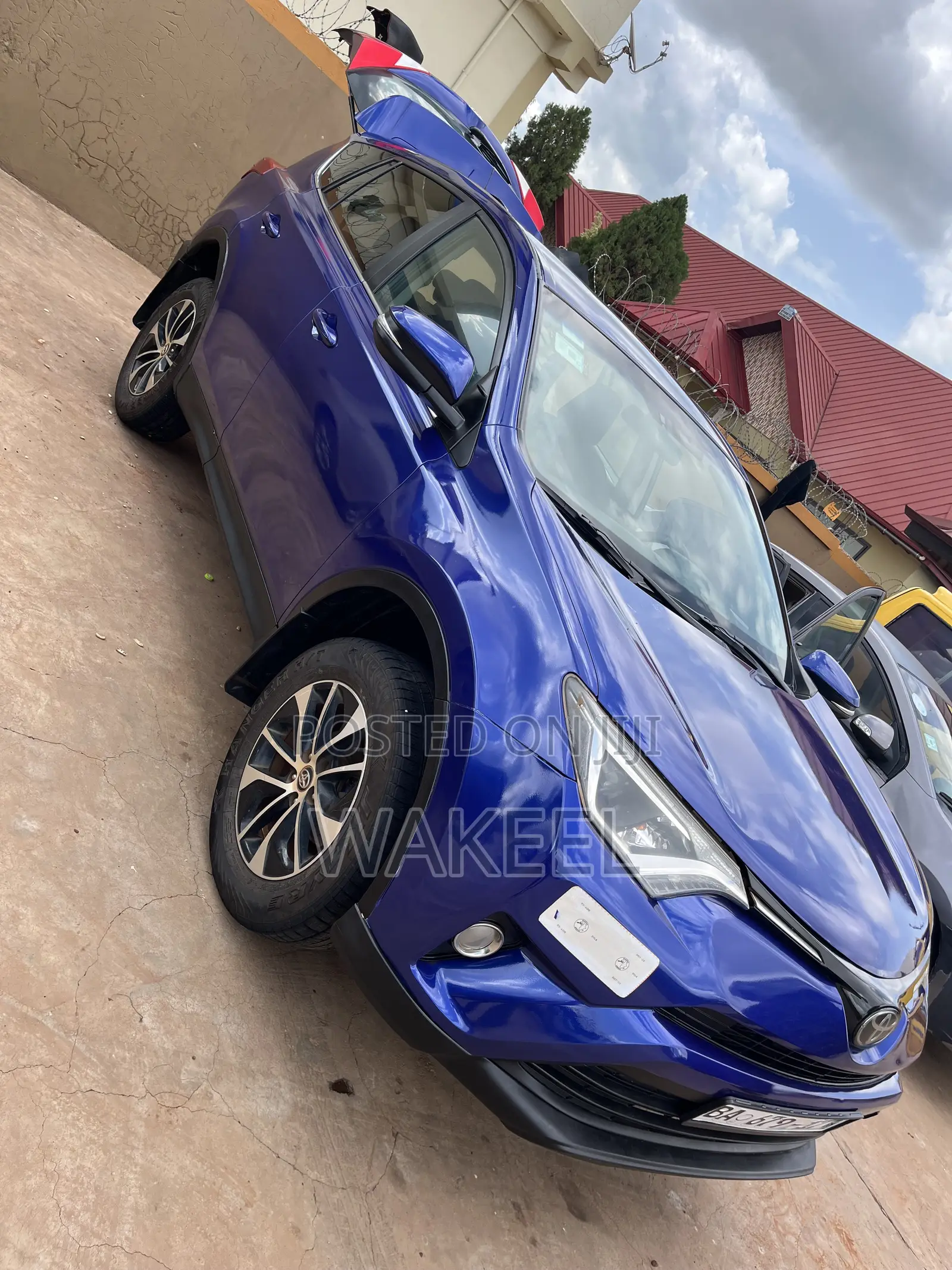 Toyota RAV4 LE 4dr SUV AWD (2.5L 4cyl 6A) 2015 Blue
