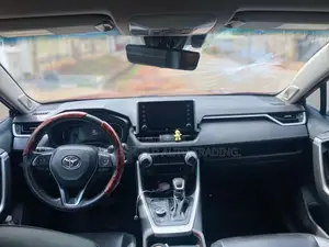 Toyota RAV4 2020 Red