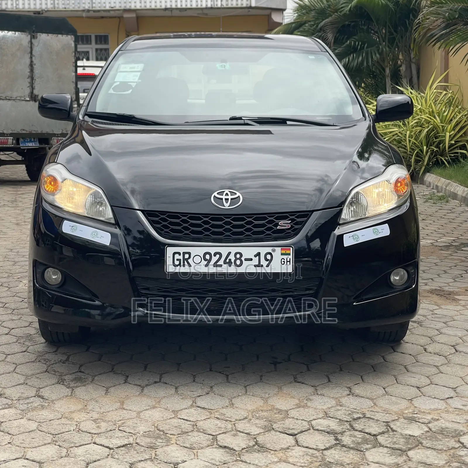 Toyota Matrix S Hatchback AWD (2.4L 4cyl 4A) 2011 Black