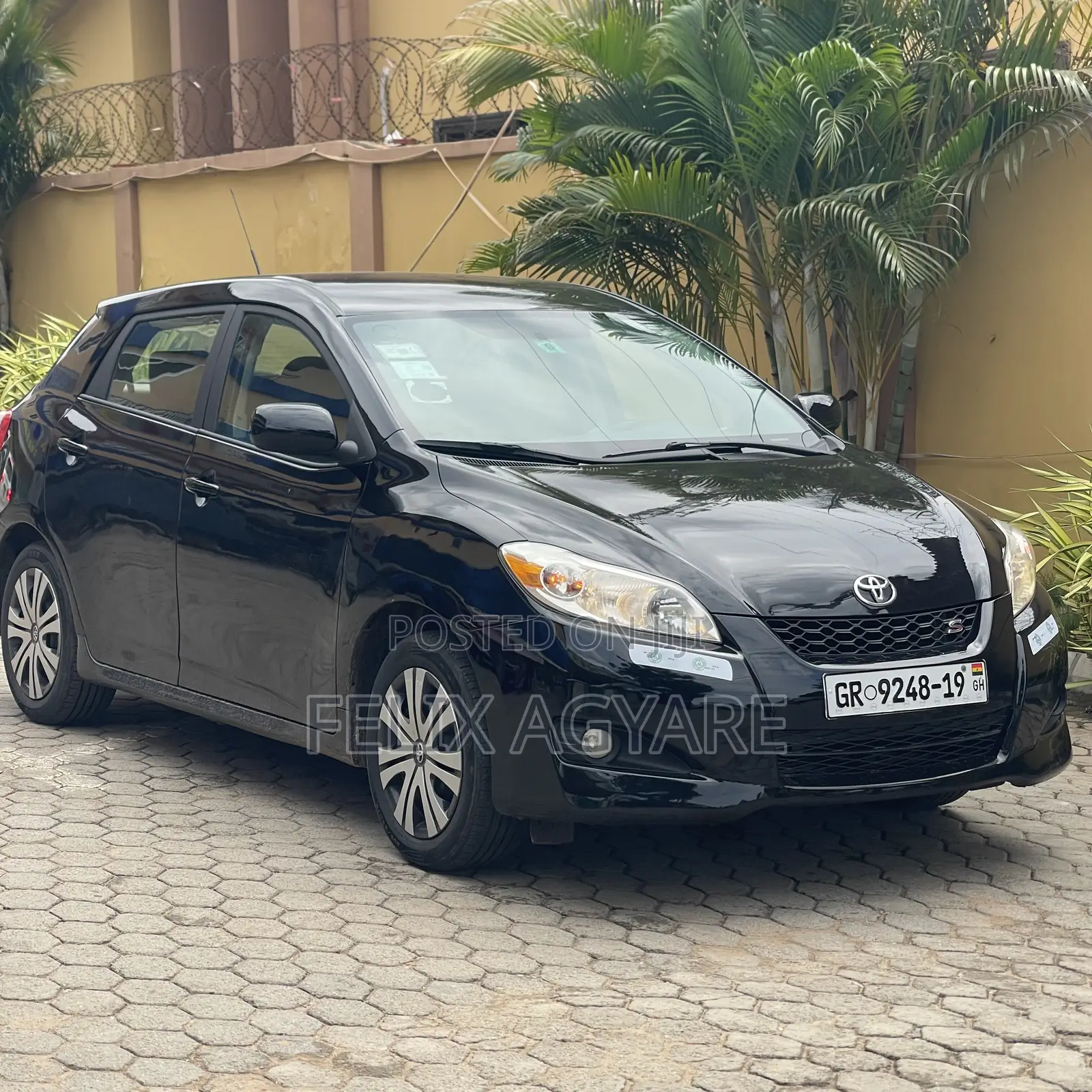 Toyota Matrix S Hatchback AWD (2.4L 4cyl 4A) 2011 Black