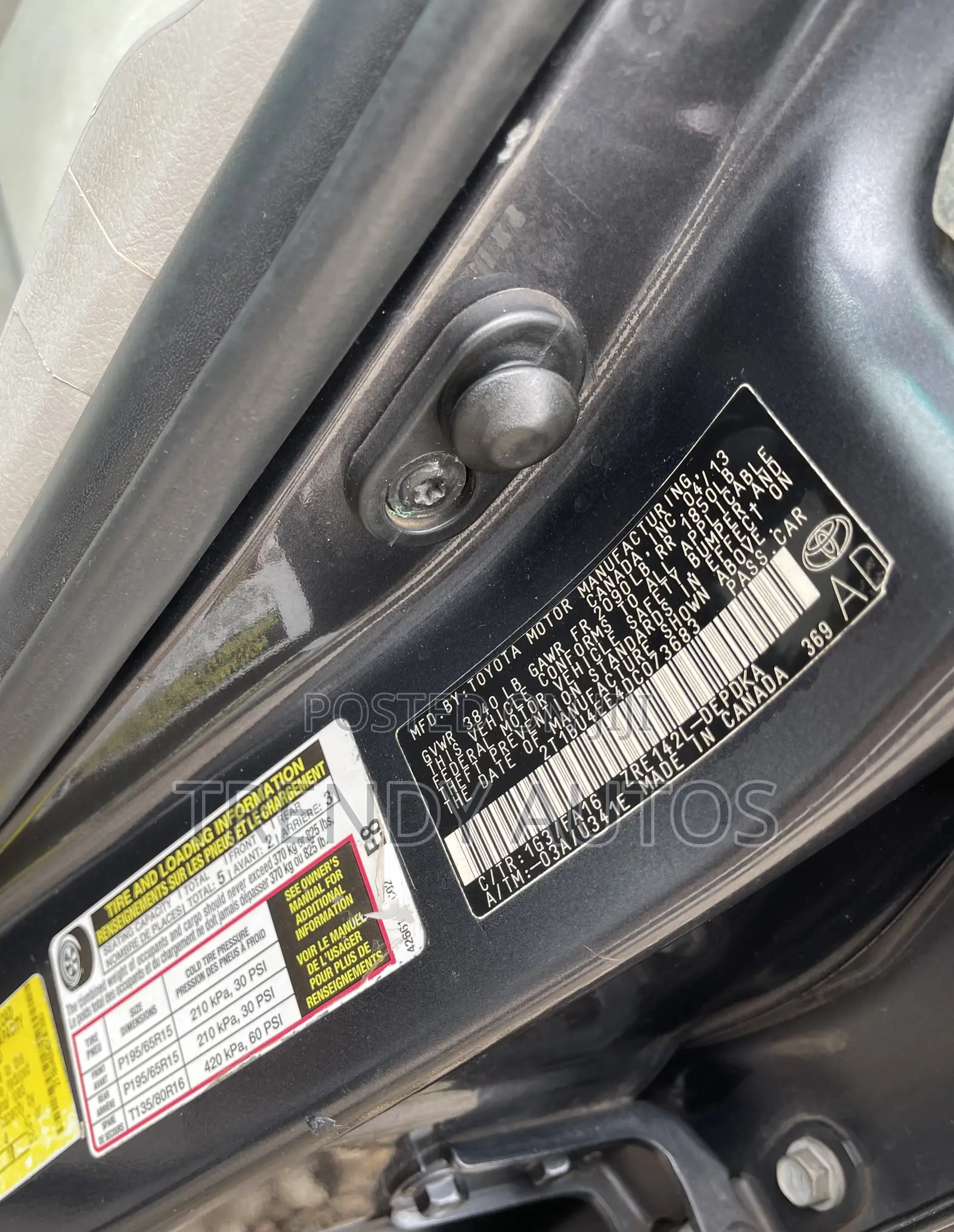 Toyota Corolla LE 4dr Sedan (1.8L 4cyl 4A) 2013 Black